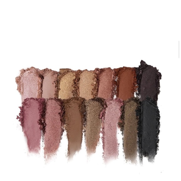 Mally Beauty Best Dressed Lips Eyeshadow Palette - Picture 5 of 6